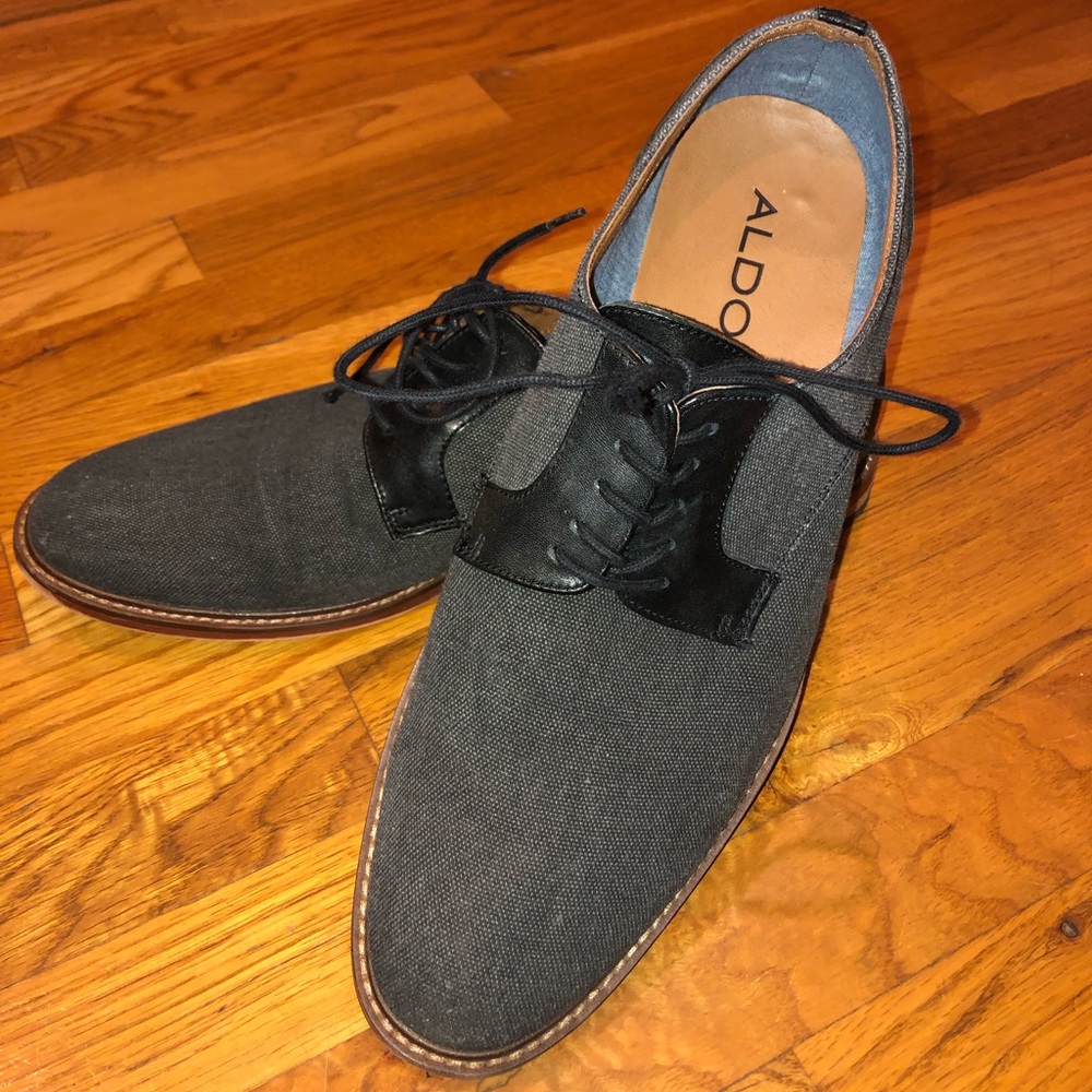 Men’s size 10 Aldo shoe